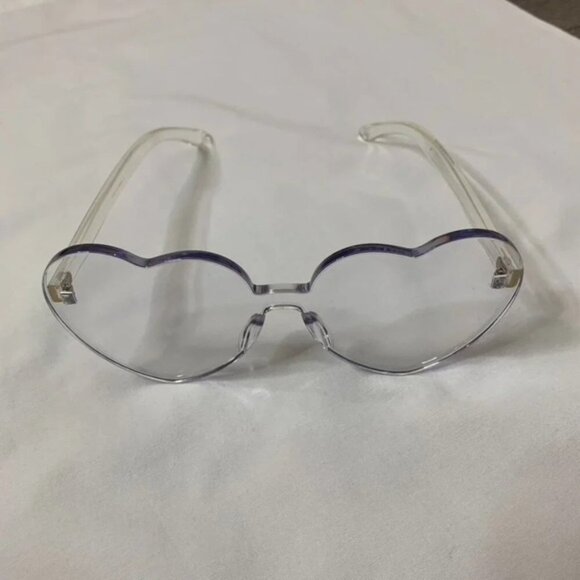 Women's Heart Shape Sunglasses Clear Acrylic Festival Coastal Cowgirl Party - Picture 4 of 14